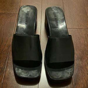 Steve Madden black sandals!
